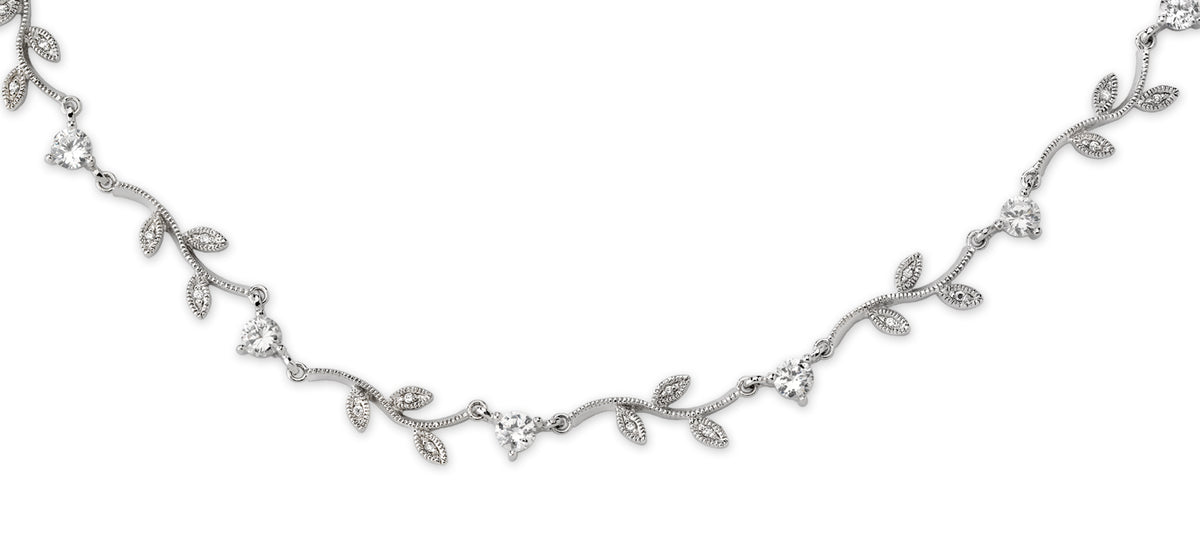 Closeup of Silver Cubic Zirconia Necklaace Design
